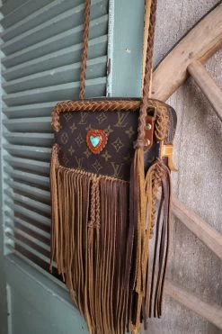 LEATHER AND VODKA MARLY CAMEL FRINGE 20CT KINGMAN TURQUOISE BAG 16 LEATHER AND VODKA MARLY CAMEL FRINGE 20CT KINGMAN TURQUOISE BAG -Western Fashion 0D6A0036