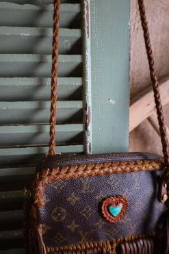 LEATHER AND VODKA MARLY CAMEL FRINGE 20CT KINGMAN TURQUOISE BAG 21 LEATHER AND VODKA MARLY CAMEL FRINGE 20CT KINGMAN TURQUOISE BAG -Western Fashion 0D6A0037