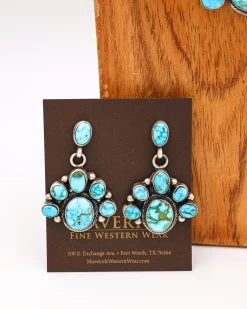 Turquoise Blossom Necklace And Earring Set -Western Fashion 0D6A0667