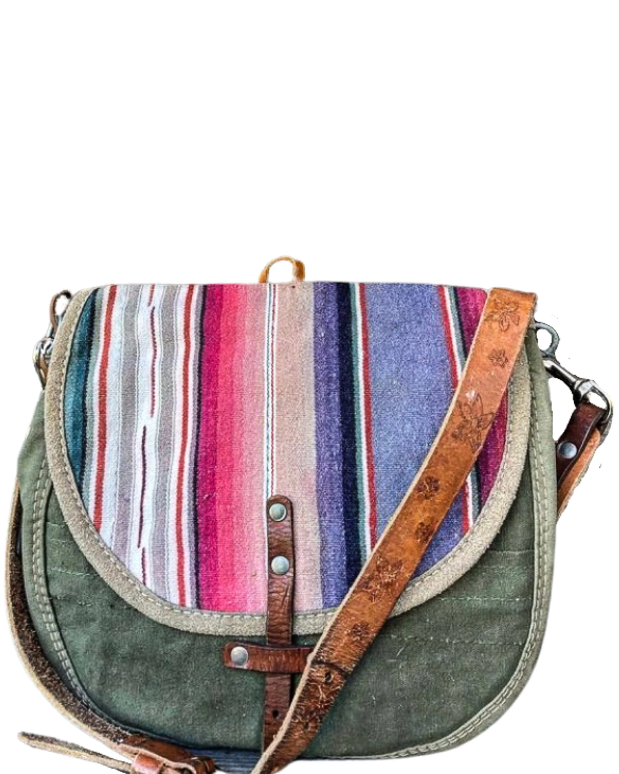TOTEM MESSENGER LAVENDER SERAPE BAG 3 TOTEM MESSENGER LAVENDER SERAPE BAG