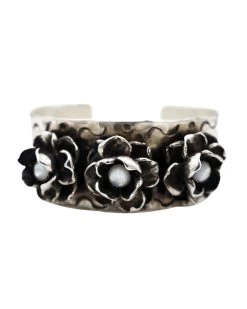 RICHARD SCHMIDT 3 ROSES WITH MOTHER OF PEARL CENTERS