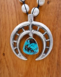 LOVE TOKENS NAJA AND TURQUOISE WITH WHITE RICE PEARL NECKLACE -Western Fashion 144 fbc409f4 5aba 40d5 a1cd 137c4d7b8c1a