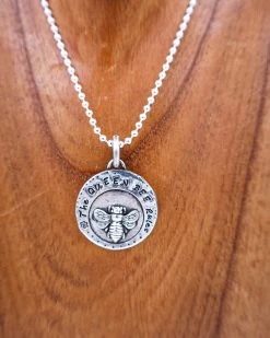 MARGARET SULLIVAN THE QUEEN BEE RULES NECKLACE -Western Fashion 159 b290e165 67d0 44a0 88f2 6c9ddb9925d0