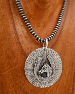RICHARD SCHMIDT HORSE HEAD IN HORSESHOE PENDANT 9 RICHARD SCHMIDT HORSE HEAD IN HORSESHOE PENDANT -Western Fashion 161 611eebf3 5c81 44f1 892c 85e445fe7e76
