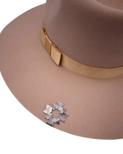 THE WINGED HEART SANTA FE STAINLESS HAMMERED HAT CLIP -Western Fashion 190 46c35184 ef12 4b76 a9ec 39f49853da49