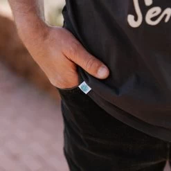 Sendero VELOCIWRANGLER Tee -Western Fashion 2023 3 3 SS23 FitShots 1573 1024x1024 c20937fb 333f 43cd 8bb6 62558fa02721