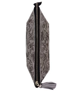 QUE CHULA CHICA SILVER COSMETIC BAG 7 QUE CHULA CHICA SILVER COSMETIC BAG -Western Fashion 207 8edcfc15 4c5d 4006 a263 c1376371d011