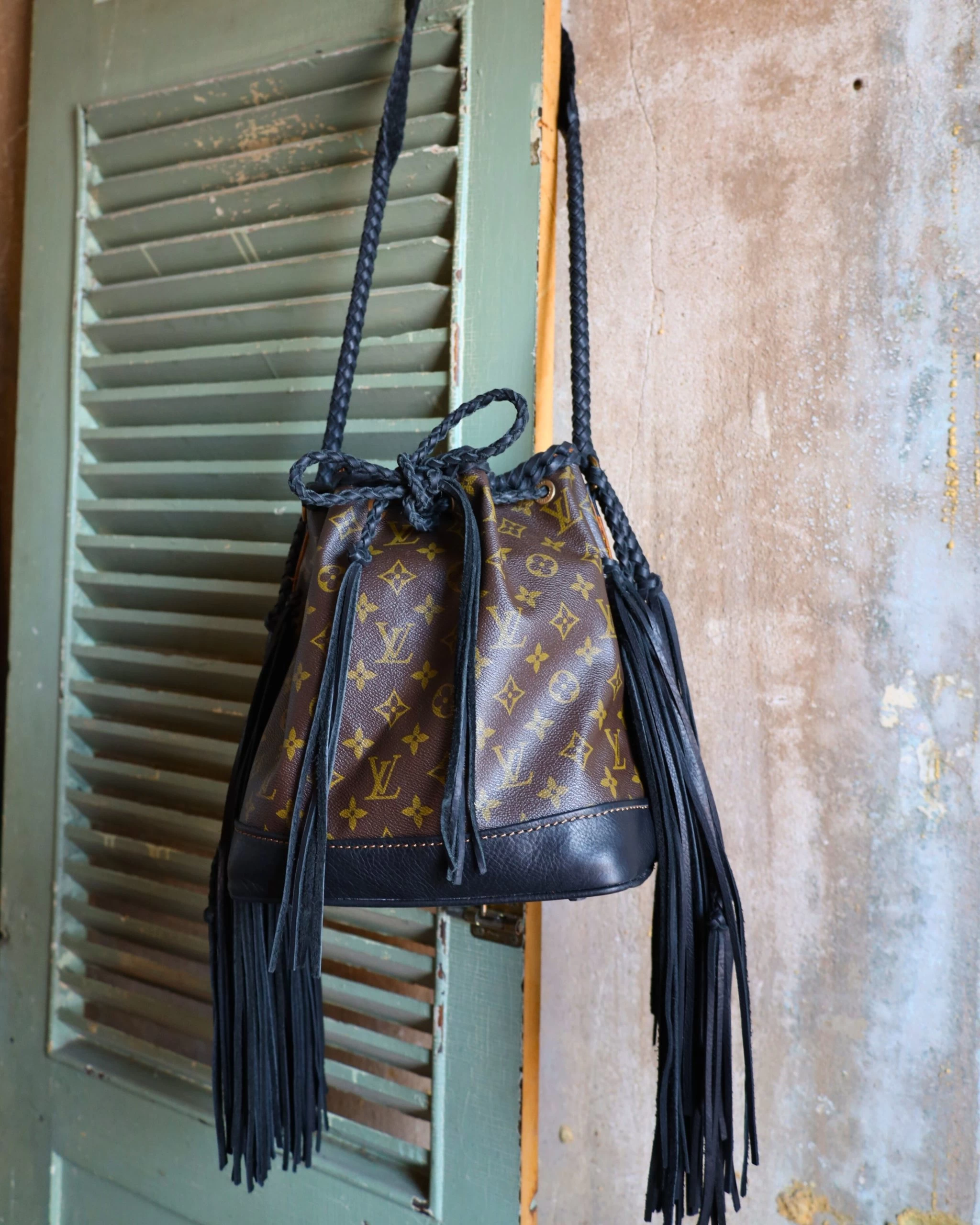 LEATHER AND VODKA NOE NOIR FRINGE BAG 6 LEATHER AND VODKA NOE NOIR FRINGE BAG - Image 4