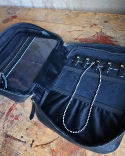 VINTAGE COWGIRL CASES JEWELRY BOOK -Western Fashion 250 9a7133e5 68ab 4e9a ab84 0ffc68e4bb93