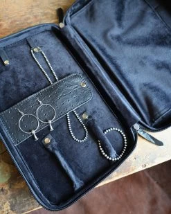 VINTAGE COWGIRL CASES JEWELRY SQUASH BLOSSOM CASE 13 VINTAGE COWGIRL CASES JEWELRY SQUASH BLOSSOM CASE -Western Fashion 264 ee36d4c8 93e1 4a5d b05a 696f7c7d162b