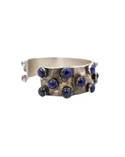 Richard Schmidt Scattered Lapis Cuff -Western Fashion 2 b264d8e9 e14a 4bf7 99c0 7f17f250d916