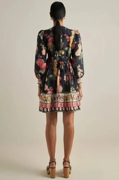 RANNA GILL GWEN U-SHAPE DRESS 15 RANNA GILL GWEN U-SHAPE DRESS -Western Fashion 3 1800x1800 2fda5bf7 27c4 49c5 a7d4 9f4483f416f3