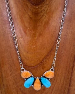 TURQUOISE AND SPINY OYSTER HALF CLUSTER NECKLACE -Western Fashion 4 cfaa3d59 39d0 46d5 bab8 a64338ab7775