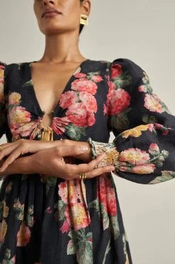 RANNA GILL GWEN U-SHAPE DRESS 17 RANNA GILL GWEN U-SHAPE DRESS -Western Fashion 5 1800x1800 9c5e7ba2 6a75 4a2a b507 08a35843de53