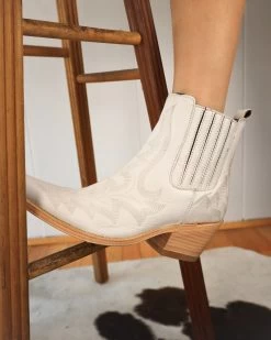 LIBERTY BLACK WOMEN'S SIMONE BOOT 7 LIBERTY BLACK WOMEN'S SIMONE BOOT -Western Fashion 86 ae9b1ff0 170d 46e3 8c38 e0e9a7551caf