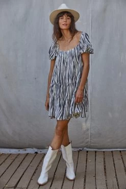 BY TOGETHER PRINT MINI DRESS 9 BY TOGETHER PRINT MINI DRESS -Western Fashion BYT L5788 0178 big 69424c5b b591 4994 84bc 489b42723181