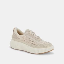 DOLCE VITA DOLEN SNEAKER -Western Fashion DOLCEVITA SNEAKERS DOLEN SANDSTONEKNIT 01 2000x2400 d2d37268 98af 48b6 ad97 15af8d4d8eaf