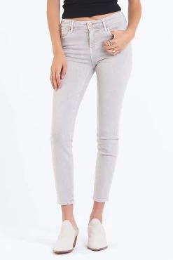 DEAR JOHN GISELE JEAN -Western Fashion DPM11C237SNY FRONT 1800x1800 40972915 636a 466e b900 874a4443d8a7