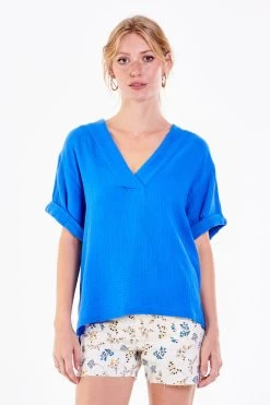 DEAR JOHN JAILEE ROLLED SLEEVE TOP SKYDIVER