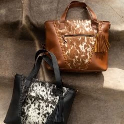 WESTERN AND CO. INDY CARRYALL - SADDLE -Western Fashion SnapprPhotoshoot 3 23 23 11of16