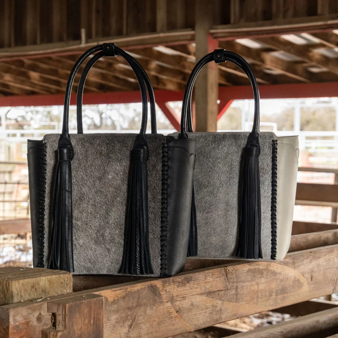 WESTERN AND CO. UPTOWN TASSEL TOTE - SAND 5 WESTERN AND CO. UPTOWN TASSEL TOTE - SAND - Image 3