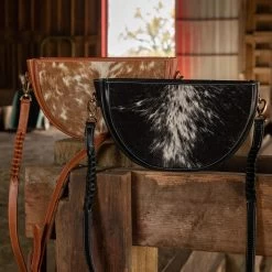 WESTERN AND CO. JUST A PHASE CROSSBODY BAG- SADDLE 7 WESTERN AND CO. JUST A PHASE CROSSBODY BAG- SADDLE -Western Fashion SnapprPhotoshoot 3 23 23 21of102 568f67e7 b784 4915 8769 b0758bbec564