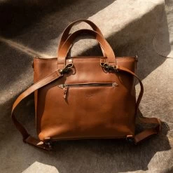 WESTERN AND CO. INDY CARRYALL - SADDLE -Western Fashion SnapprPhotoshoot 3 23 23 2of16