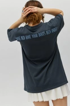 DAYDREAMER SHANIA BOOTS BEEN UNDER TEE -Western Fashion T1562SHA611 VNBLK SHANIABOOTSBEENUNDERMERCHTEE ECOMMCROPPED 3 1100x c784392c 1122 4f43 9933 81bcc5049312