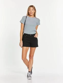 THREAD AND SUPPLY AMORA SHORT -Western Fashion amora shorts prepack 6 units bottom thread supply 114555 600x 0f64cc2f 9e87 4096 93ee 8f8245c4900b