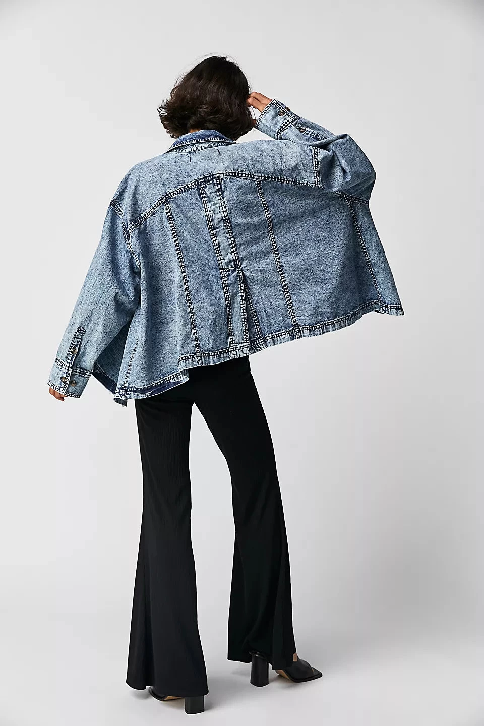 FREE PEOPLE BACK TO YOU DENIM JACKET 5 FREE PEOPLE BACK TO YOU DENIM JACKET - Image 3