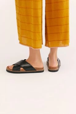 FREE PEOPLE SIDELINES FOOTBED SLIDE -Western Fashion download 3 0cac8938 6be9 4cd4 b70c dbfa78ea59a2