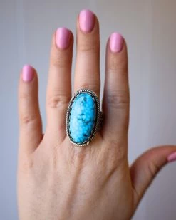 TURQUOISE OVAL TEXTURED BAND RING- SIZE 10