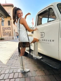 AXIS WITH FRINGE PURSE -Western Fashion image 1a04824b 66b0 4f01 8a32 bd5c4a1876fa