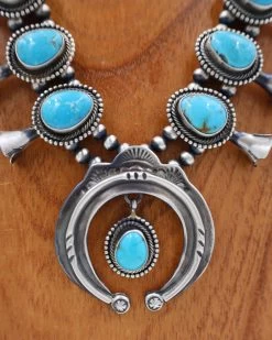 Turquoise Naja Squash Blossom And Earring Set -Western Fashion image 3422a5a9 8fcc 467d 8f69 dcbe6faec6d2