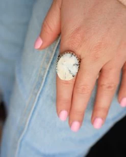 WHITE BUFFALO OVAL RING- SIZE 8.5 -Western Fashion image 45c41924 af70 47a3 a9ae a69b5f2e73a4