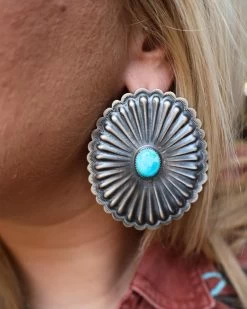 EXTRA LARGE CONCHO WITH TURQUOISE OVAL POST EARRINGS -Western Fashion image 57790302 51d2 4a06 9161 768a7e882c26