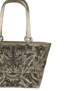 QUE CHULA KAROL PEWTER TOTE -Western Fashion image 5c62ab48 a468 4418 a610 76d840767ed0
