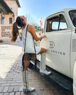 AXIS WITH FRINGE PURSE -Western Fashion image 86cb26bd d28a 4d39 af30 bfc4c462776b