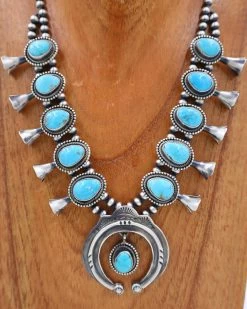 Turquoise Naja Squash Blossom And Earring Set -Western Fashion image a5a54d5b bacd 4b0b 8632 39f6d7cf4b9e