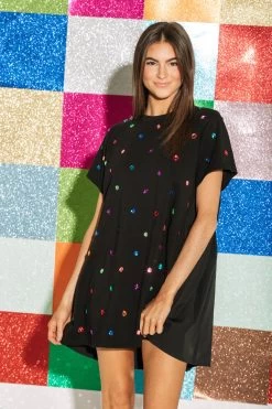 QUEEN OF SPARKLES CAPE ALL OVER JEWELS DRESS -Western Fashion soelstudio QOS jan 270 1080x 5bad0f50 1a39 4735 a298 b6ba0337e7b8