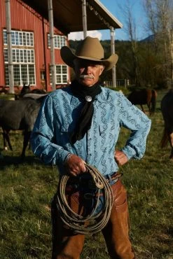 VOGT Classic Scarf Slide -Western Fashion vogt silversmiths scarf slides the classic scarf slide 29763567911108 600x 025da1ba 6f54 4e68 8be5 282717698816