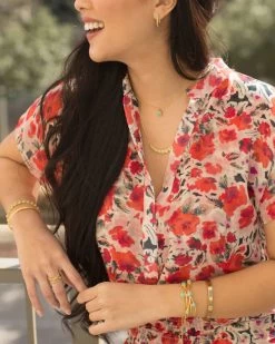 CHRISTINA GREENE TURQUOISE BAR CURVED NECKLACE -Western Fashion www.paigebeitlerphotography.com CG2021 83 600x 7c1f25d9 26dd 4f72 a3d5 99aefed4958c